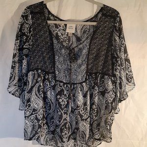 Thin flowy floral blouse